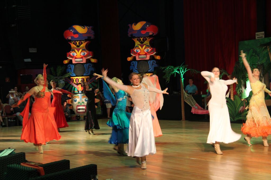 Line Dance im Wunderland Kalkar
